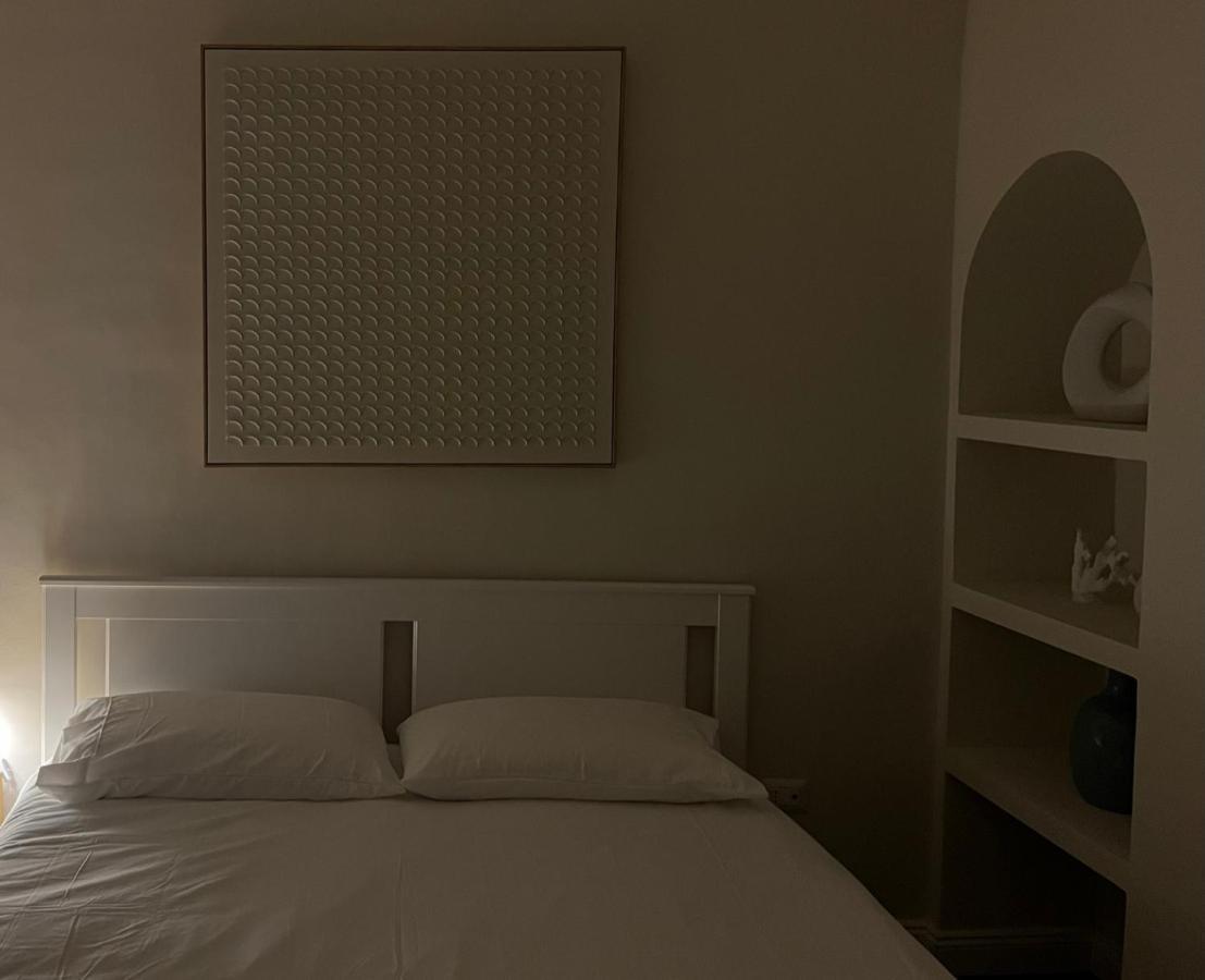Com A Cas #2 - Feel At Home In The City Center Bari Esterno foto