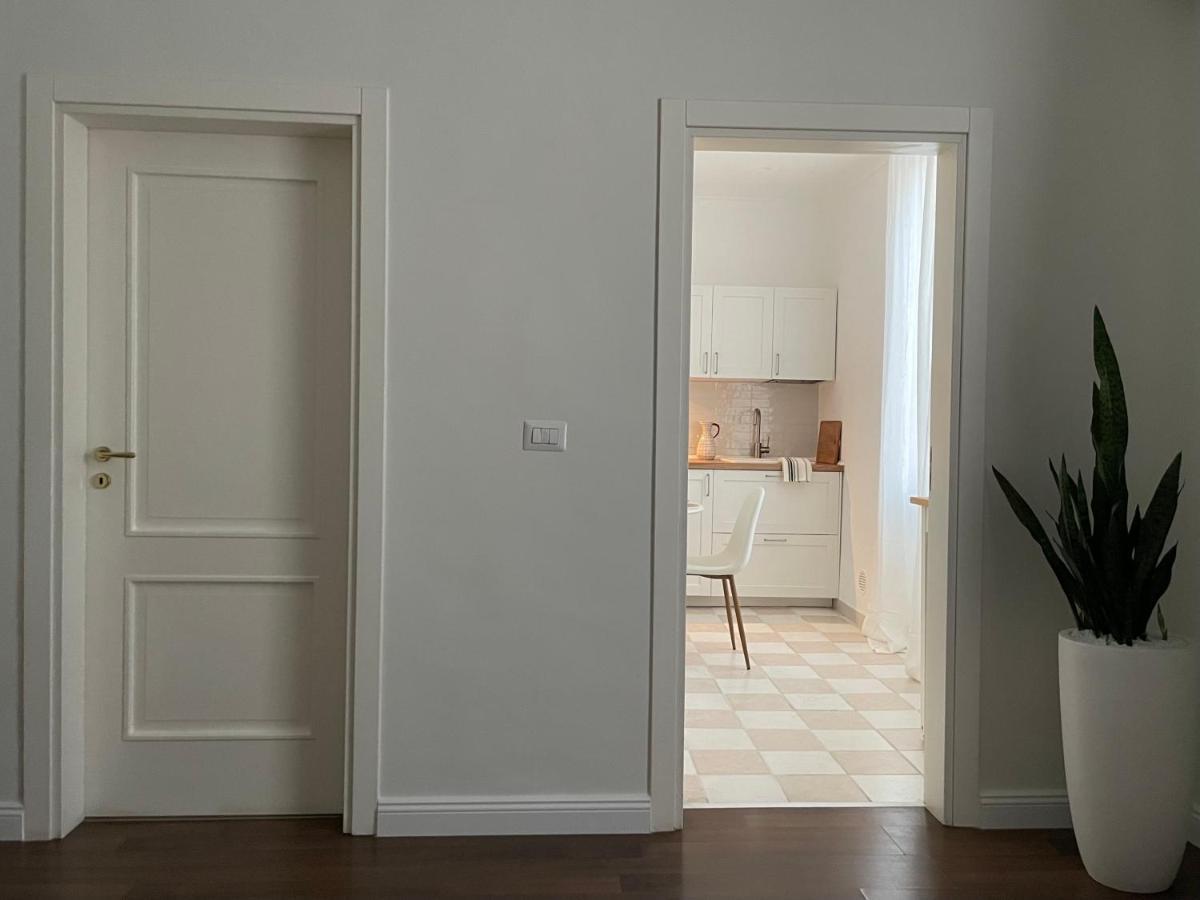 Com A Cas #2 - Feel At Home In The City Center Bari Esterno foto